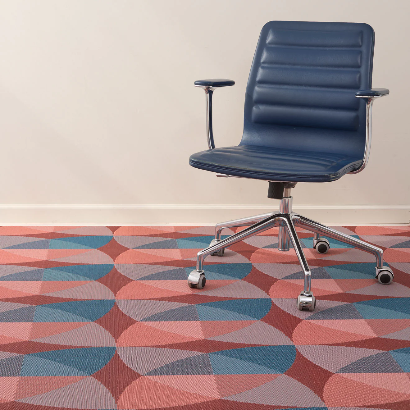 Canopy Rugs - Raspberry - Image 4