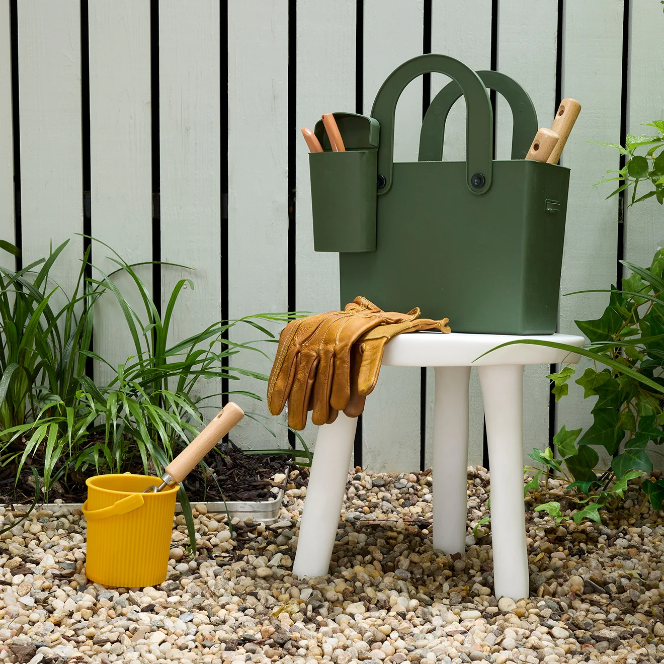Hachiman Garden Tote with Pouch - Image 7