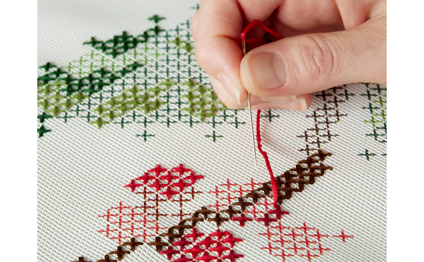 Holly Placemats Kit - Image 6