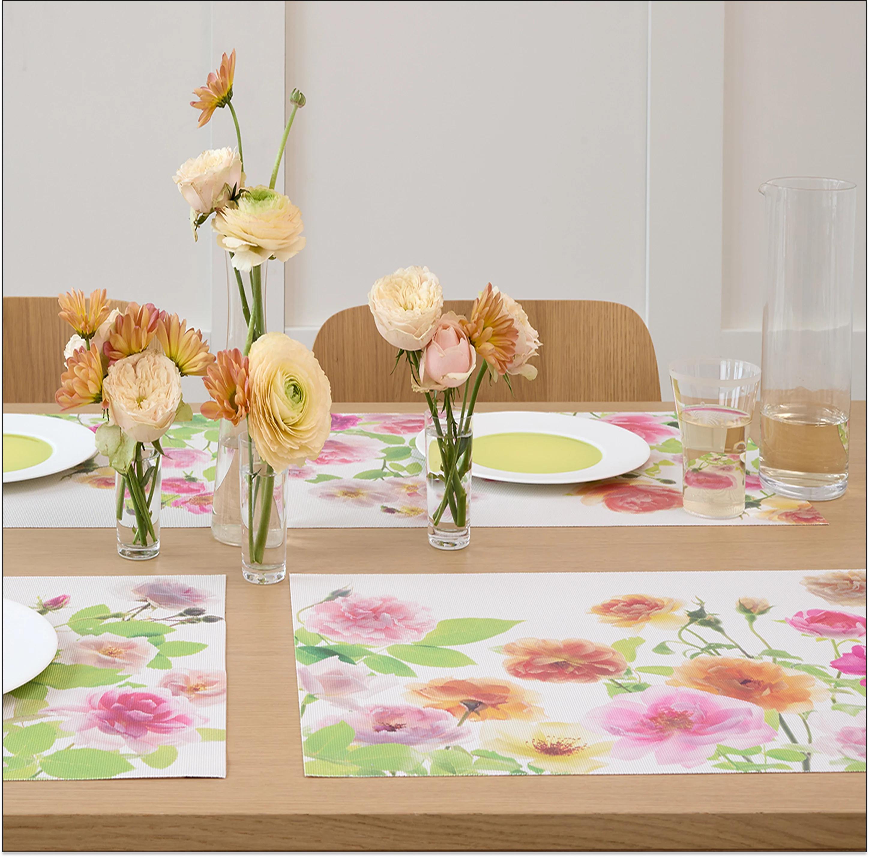 Roses in the Garden Placemats - Image 3