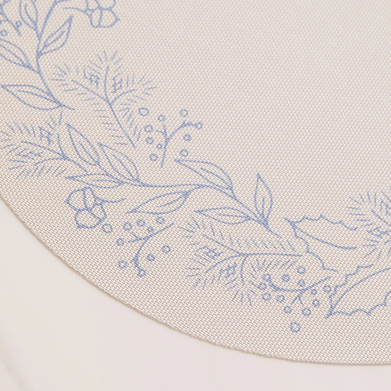 Wreath Placemats - Frost - Image 3